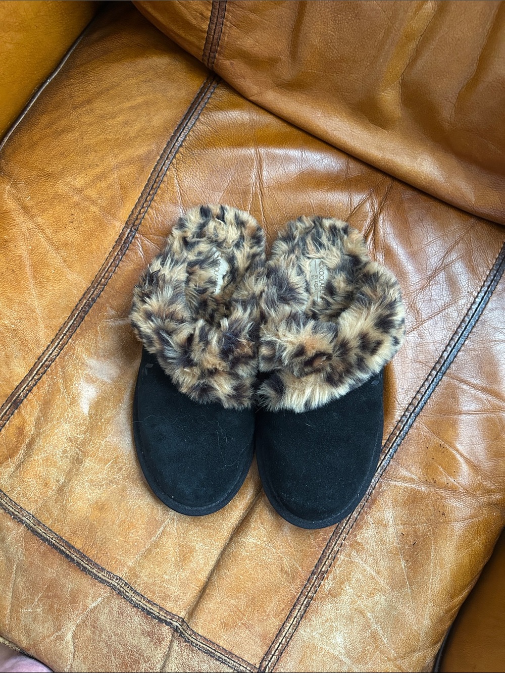 Koolaburra Black Slippers with Leopard Faux-Fur Trim